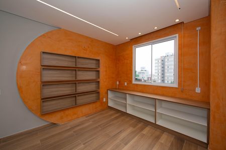 Apartamento para alugar com 66m², 2 quartos e 2 vagas Apartamento para alugar com 66m², 2 quartos e 2 vagasMERCADO