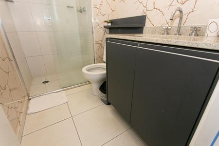 Studio à venda com 26m², 1 quarto e sem vaga Studio à venda com 26m², 1 quarto e sem vagaBanheiro social