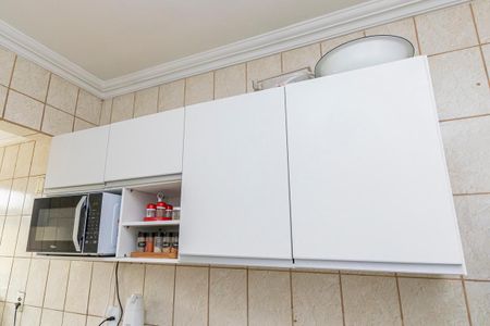 Apartamento à venda com 82m², 2 quartos e 1 vaga Apartamento à venda com 82m², 2 quartos e 1 vagaCozinha - Armários