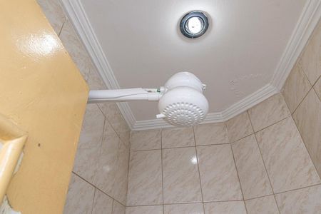 Apartamento à venda com 82m², 2 quartos e 1 vaga Apartamento à venda com 82m², 2 quartos e 1 vagaBanheiro de Serviço