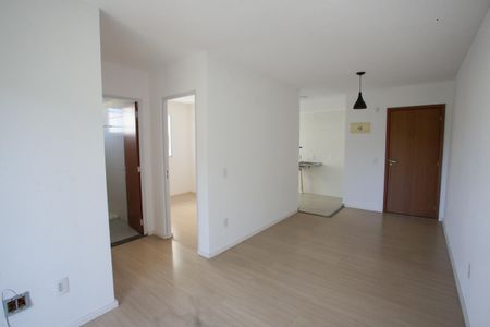 Sala de apartamento para alugar com 2 quartos, 55m² em Taquara, Rio de Janeiro