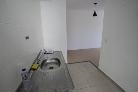 Cozinha de apartamento para alugar com 2 quartos, 55m² em Taquara, Rio de Janeiro