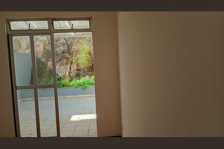 Kitnet/Studio para alugar com 1 quarto, 56m² em Granbery, Juiz de Fora