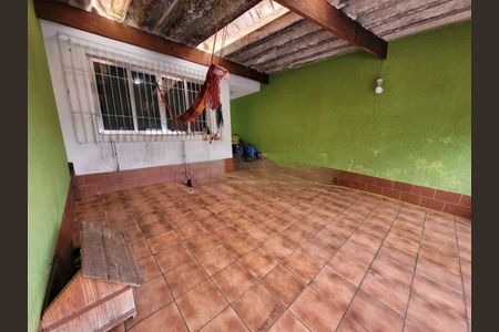 Casa à venda com 122m², 3 quartos e 2 vagas