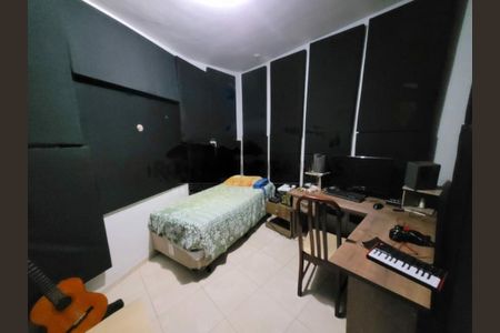 Casa à venda com 122m², 3 quartos e 2 vagas