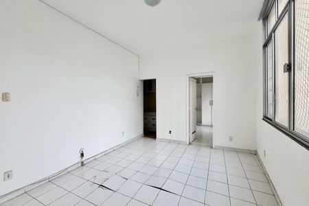Sala  de apartamento à venda com 1 quarto, 37m² em Copacabana, Rio de Janeiro