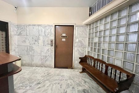 Apartamento à venda com 37m², 1 quarto e sem vaga Apartamento à venda com 37m², 1 quarto e sem vagaPortaria