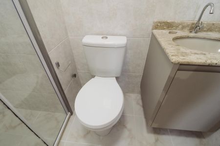 Apartamento para alugar com 68m², 3 quartos e 2 vagas Apartamento para alugar com 68m², 3 quartos e 2 vagasBanheiro da Suíte
