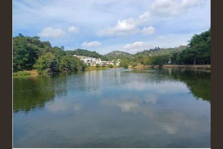 Casa à venda com 195m², 3 quartos e 6 vagas
