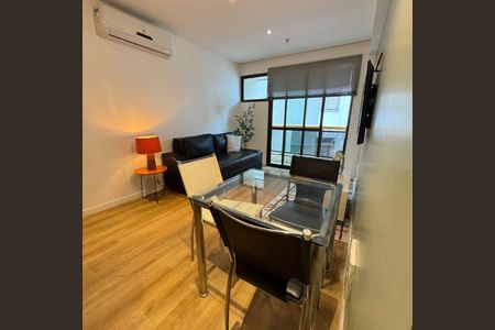 Apartamento à venda com 40m², 1 quarto e 1 vaga