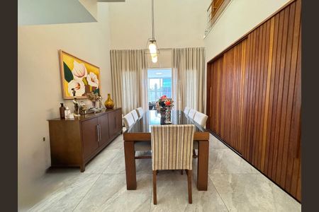 Casa à venda com 230m², 4 quartos e 4 vagas