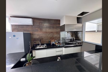 Casa à venda com 4 quartos, 230m² em Jardim Ermida I, Jundiaí