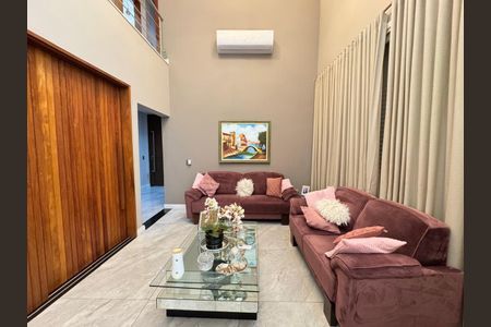Casa à venda com 4 quartos, 230m² em Jardim Ermida I, Jundiaí