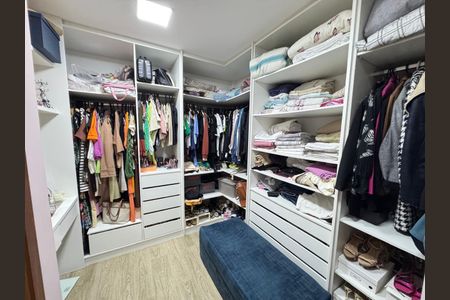 Casa à venda com 4 quartos, 230m² em Jardim Ermida I, Jundiaí