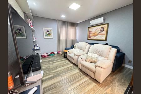 Casa à venda com 230m², 4 quartos e 4 vagas