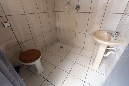 Casa para alugar com 55m², 1 quarto e sem vaga Casa para alugar com 55m², 1 quarto e sem vagaBanheiro