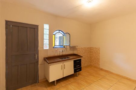 Cozinha de casa para alugar com 1 quarto, 55m² em Jardim Panorama (zona Leste), São Paulo