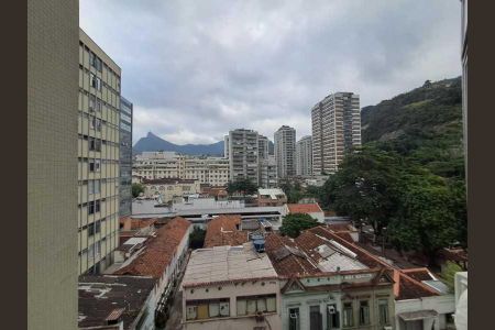 Apartamento à venda com 76m², 2 quartos e sem vaga