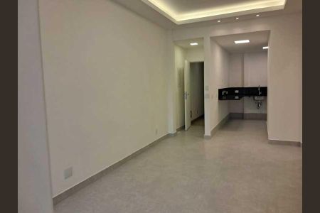 Apartamento à venda com 76m², 2 quartos e sem vaga