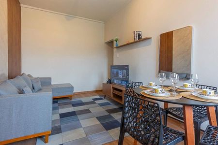 Apartamento à venda com 2 quartos, 70m² em Centro, Rio de Janeiro