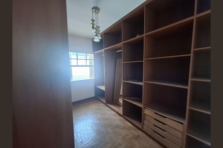 Casa à venda com 142m², 4 quartos e 2 vagas