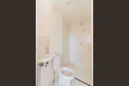 Banheiro de apartamento para alugar com 1 quarto, 17m² em Jardim Jaragua (sao Domingos), São Paulo