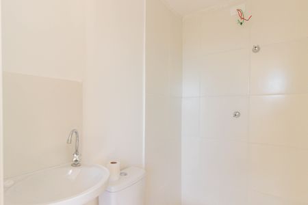Banheiro de apartamento para alugar com 1 quarto, 17m² em Jardim Jaragua (sao Domingos), São Paulo