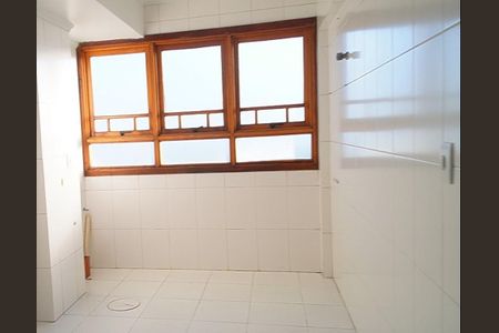 Apartamento para alugar com 246m², 4 quartos e 2 vagas Apartamento para alugar com 246m², 4 quartos e 2 vagasCozinha