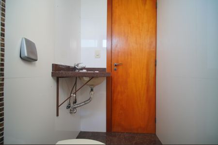 Apartamento para alugar com 246m², 4 quartos e 2 vagasBanheiro 1