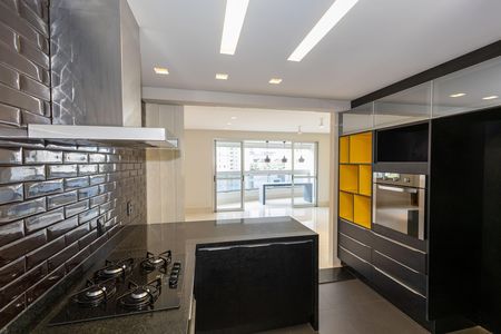 Apartamento para alugar com 105m², 2 quartos e 2 vagas Apartamento para alugar com 105m², 2 quartos e 2 vagasCozinha