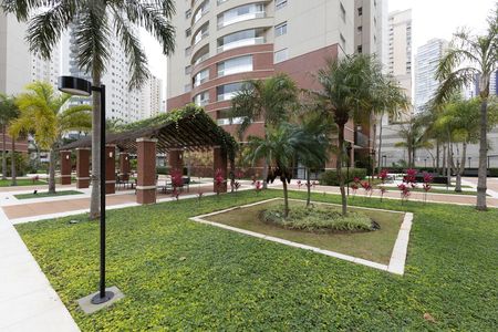 Apartamento para alugar com 105m², 2 quartos e 2 vagas