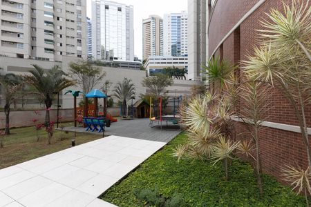 Apartamento para alugar com 105m², 2 quartos e 2 vagas Apartamento para alugar com 105m², 2 quartos e 2 vagasÁrea comum - Playground