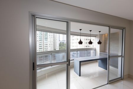 Apartamento para alugar com 105m², 2 quartos e 2 vagas