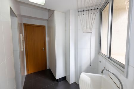 Apartamento para alugar com 105m², 2 quartos e 2 vagas Apartamento para alugar com 105m², 2 quartos e 2 vagasÁrea de Serviço