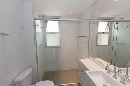 Apartamento para alugar com 105m², 2 quartos e 2 vagas Apartamento para alugar com 105m², 2 quartos e 2 vagasBanheiro da Suíte 1