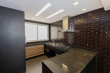 Apartamento para alugar com 105m², 2 quartos e 2 vagas Apartamento para alugar com 105m², 2 quartos e 2 vagasCozinha