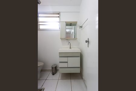 Apartamento para alugar com 68m², 2 quartos e 1 vaga Apartamento para alugar com 68m², 2 quartos e 1 vagaBanheiro