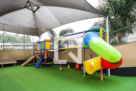 Apartamento para alugar com 68m², 2 quartos e 1 vaga Apartamento para alugar com 68m², 2 quartos e 1 vagaÁrea comum - Playground