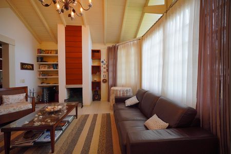 Casa para alugar com 450m², 3 quartos e 3 vagasSala