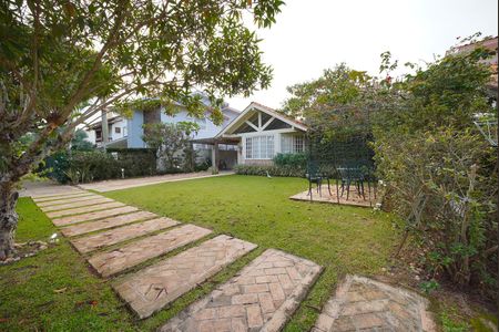 Casa para alugar com 450m², 3 quartos e 3 vagasFachada