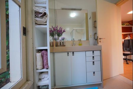 Casa para alugar com 450m², 3 quartos e 3 vagasBanheiro da Suíte