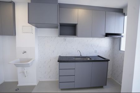 Apartamento para alugar com 61m², 3 quartos e 1 vaga Apartamento para alugar com 61m², 3 quartos e 1 vagaCozinha e Área de serviço