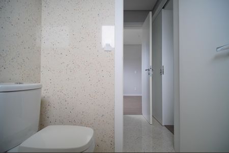 Apartamento para alugar com 329m², 3 quartos e 3 vagasBanheiro da Suíte 2 e 3