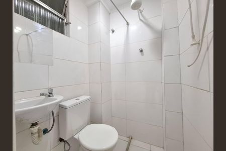 Banheiro  de apartamento para alugar com 1 quarto, 20m² em Centro, Rio de Janeiro