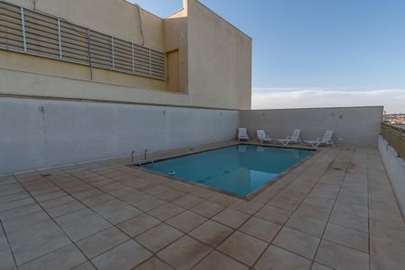 Apartamento para alugar com 65m², 2 quartos e 1 vaga Apartamento para alugar com 65m², 2 quartos e 1 vagaÁrea comum - Piscina