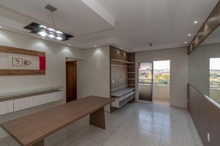 Sala de Estar/Jantar  de apartamento para alugar com 2 quartos, 65m² em Centro, Sumaré