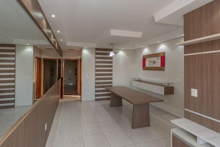 Apartamento para alugar com 65m², 2 quartos e 1 vaga Apartamento para alugar com 65m², 2 quartos e 1 vagaSala de Estar/Jantar