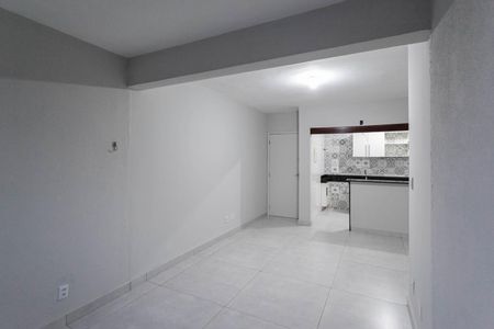 Apartamento para alugar com 84m², 3 quartos e 1 vagaSala
