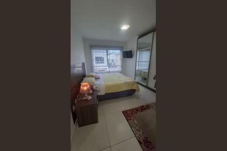 Quarto de casa de condomínio à venda com 3 quartos, 108m² em Serra Grande, Niterói