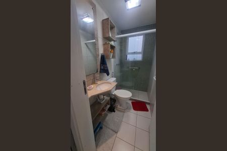 Banheiro de casa de condomínio à venda com 3 quartos, 108m² em Serra Grande, Niterói